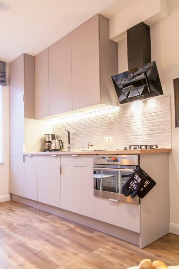 Family Luxury Comfort Old Town Apartament, 1-8, 2 Sypialnie I Salon, Parking W Cenie Gdansk Exterior photo