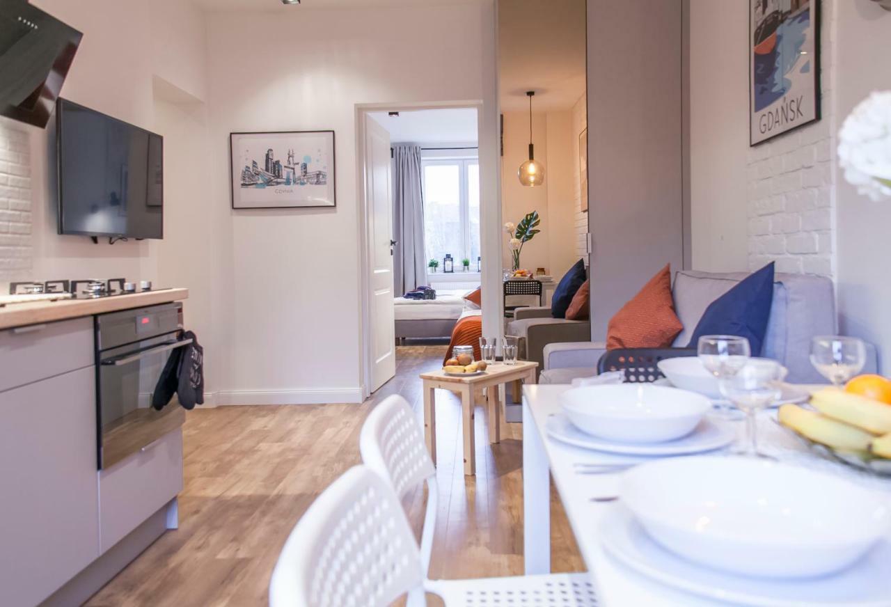Family Luxury Comfort Old Town Apartament, 1-8, 2 Sypialnie I Salon, Parking W Cenie Gdansk Exterior photo